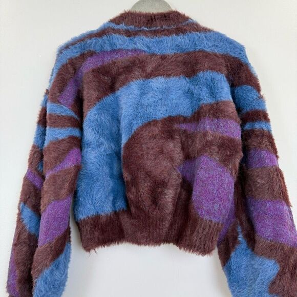 Louna Printed Fuzzy Sweater 💚 - Picture 7 of 9